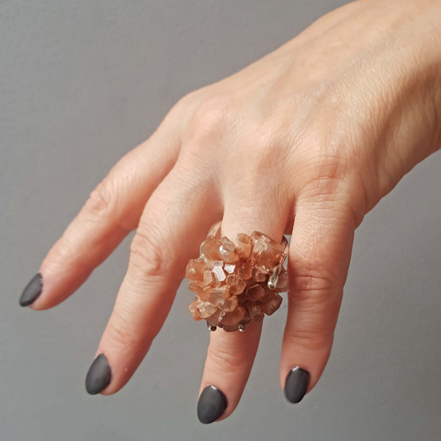  hammered silver ring with rough crystals, raw mineral ring, handmade by roffjewellery.com