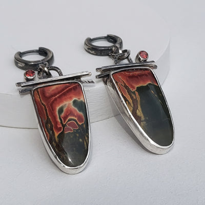 silver earrings with picture jasper and red garnet. Flame earrings, handmade by roffjewellery.com