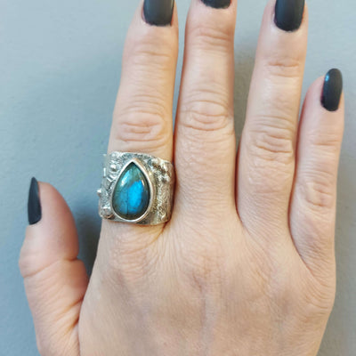 gothic style ring, adjustable, blue labradorite gemstone. hand crafted by roffjewellery.com