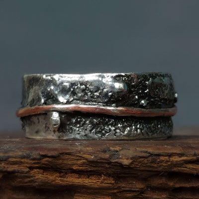 Rough texture ladies ring in silver and copper in a US size 5 - 6, handmade jewelry by roff