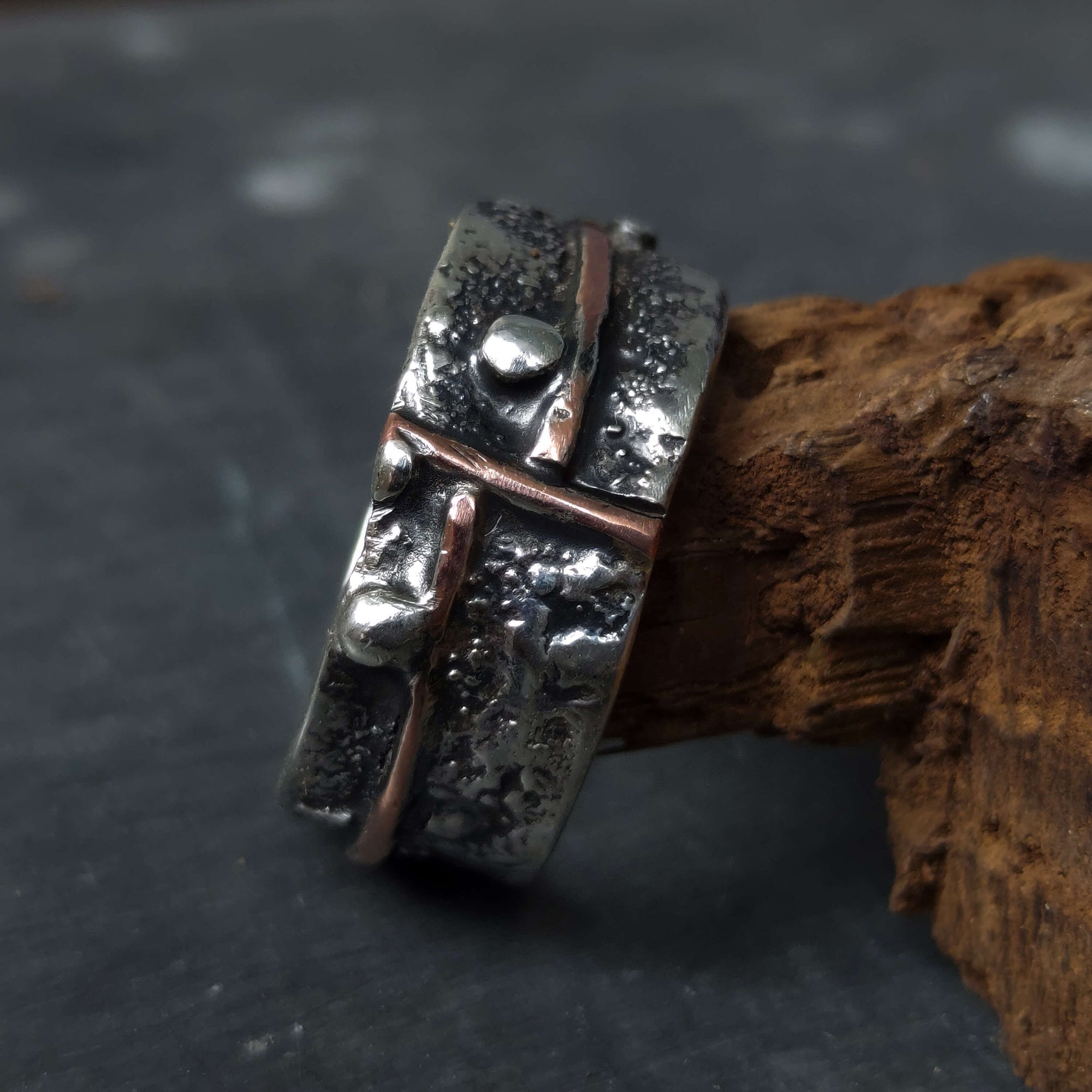 Raw texture ring - Wide silver ring