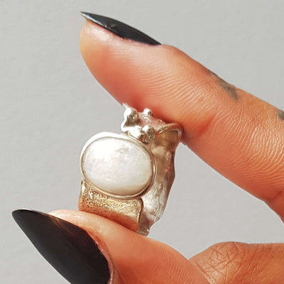 Moonstone Ring – Emma's Jewelry Box
